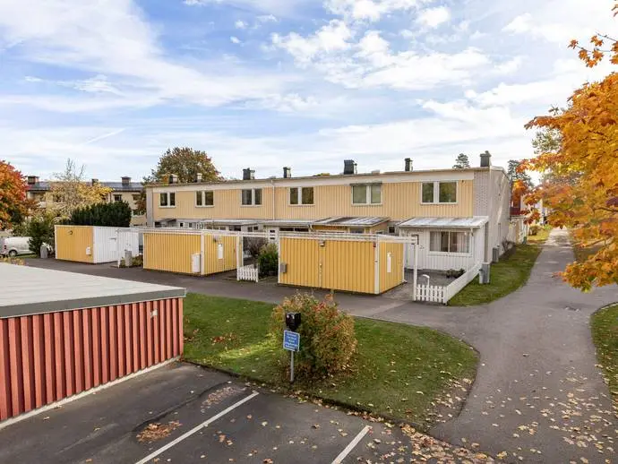 Par-/radhus, Norrsättersgatan 44. Bild 1 av 5
