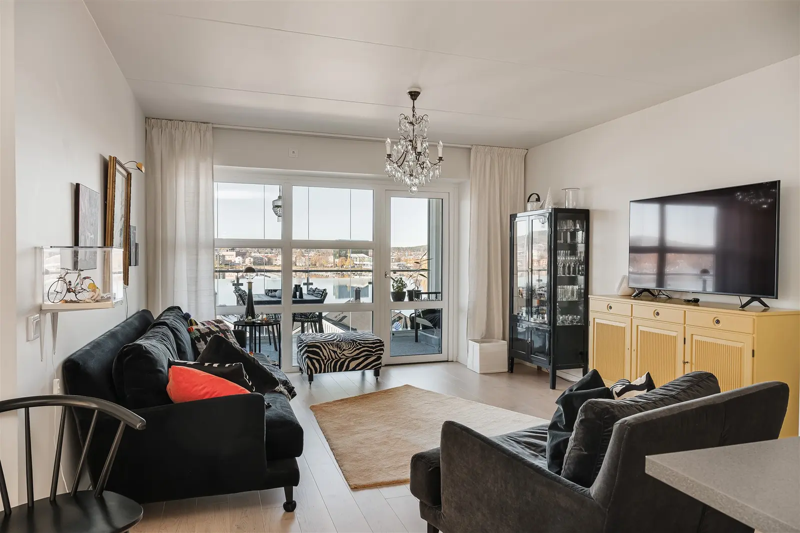 Lägenhet, Bryggvägen 1 A, Västernorrland. Bild 1 av 39