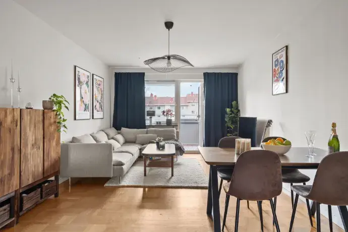 Lägenhet, Furugränd 4a, Umeå. Bild 1 av 28