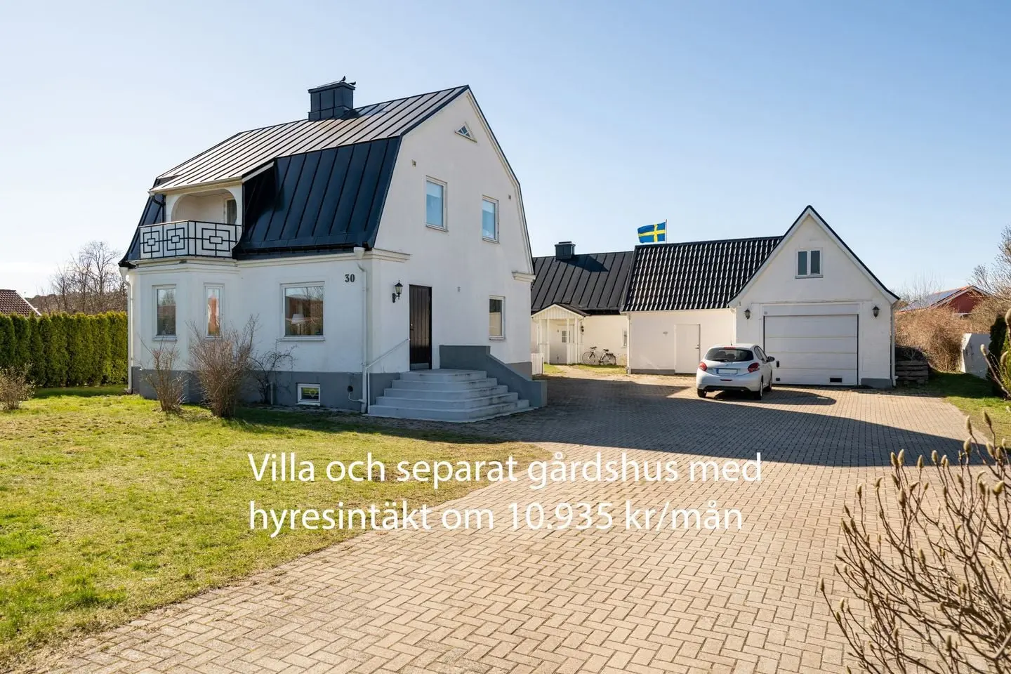 Villa, Kung Knuts väg, Kristianstad. Bild 1 av 39