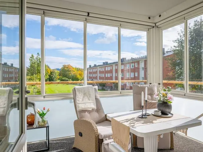 Apartment, Högomsvägen 14. Photo 1 of 18
