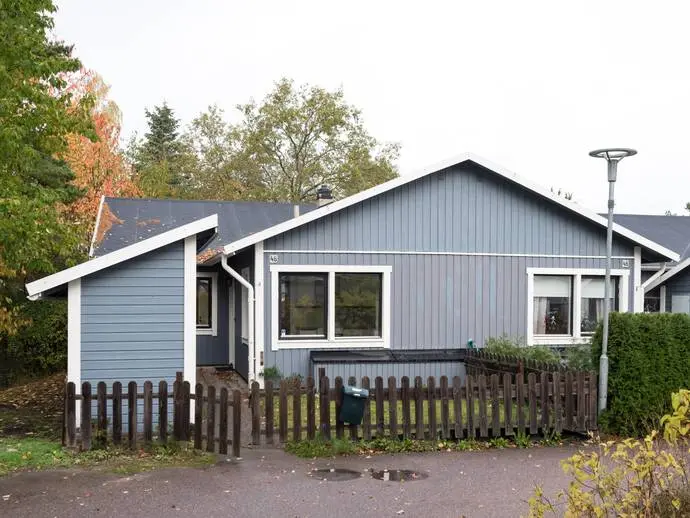 Lägenhet, Lärksoppsgatan 46. Bild 1 av 5