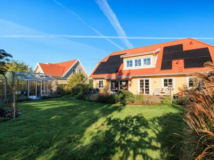 Villa, Rapsvägen 116. Bild 1 av 5