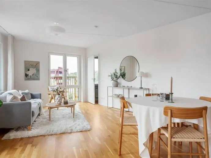 Apartment, Ålsta Allé 2 . Photo 1 of 40