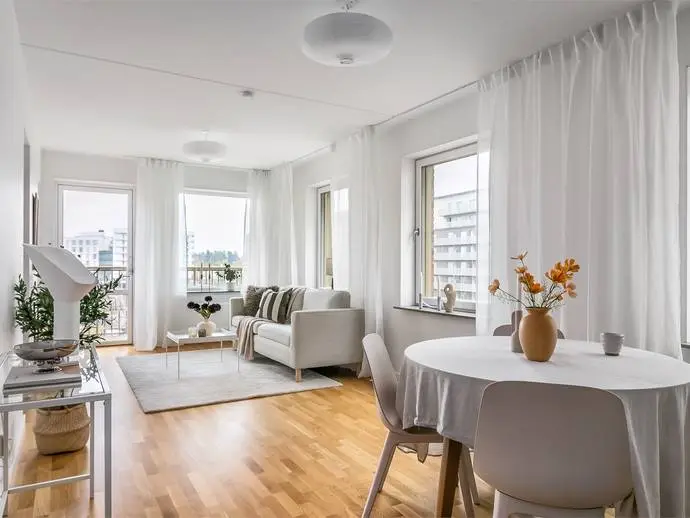 Lägenhet, Generalsgatan 40 . Bild 1 av 37