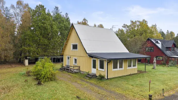 House, Mala 3111, Bjärnum. Photo 1 of 15