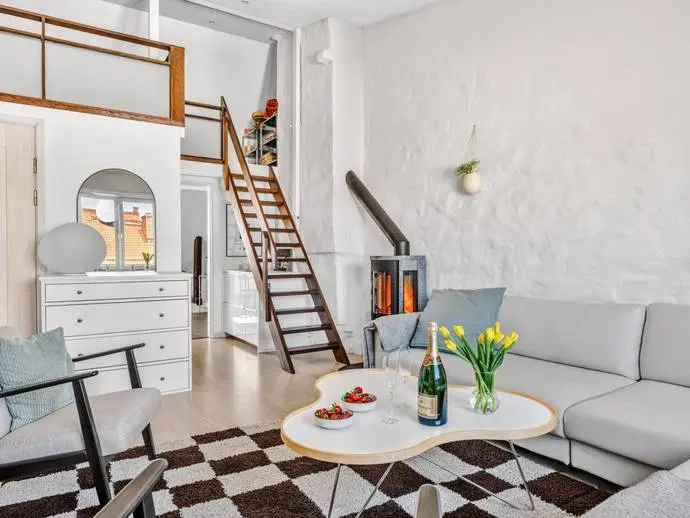 Apartment, Eliegatan 4. Photo 1 of 5