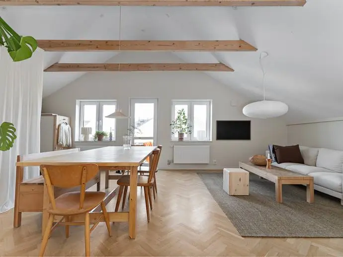 Apartment, Skolgatan 25A. Photo 1 of 31