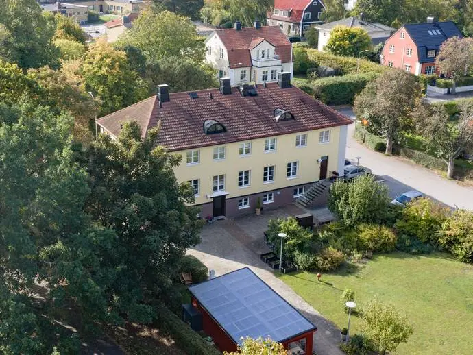 Lägenhet, Blomstervägen 1 B. Bild 1 av 28