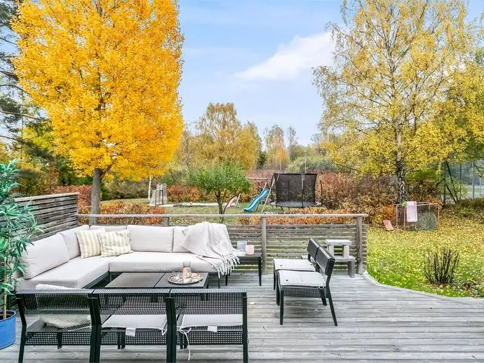 Semi-detached/terraced, Kalvgränd 6. Photo 1 of 24