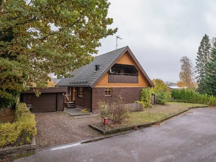 House, Vågmästaregatan 41. Photo 1 of 5