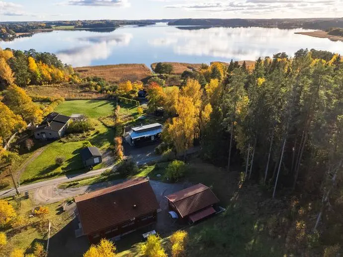 Villa, Järnafjärdsvägen 17. Bild 1 av 10