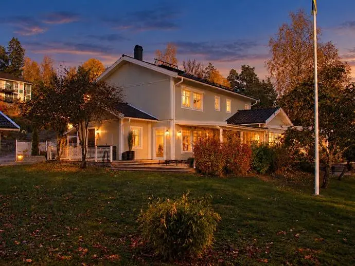 Villa, Murgrönsvägen 8. Bild 1 av 5
