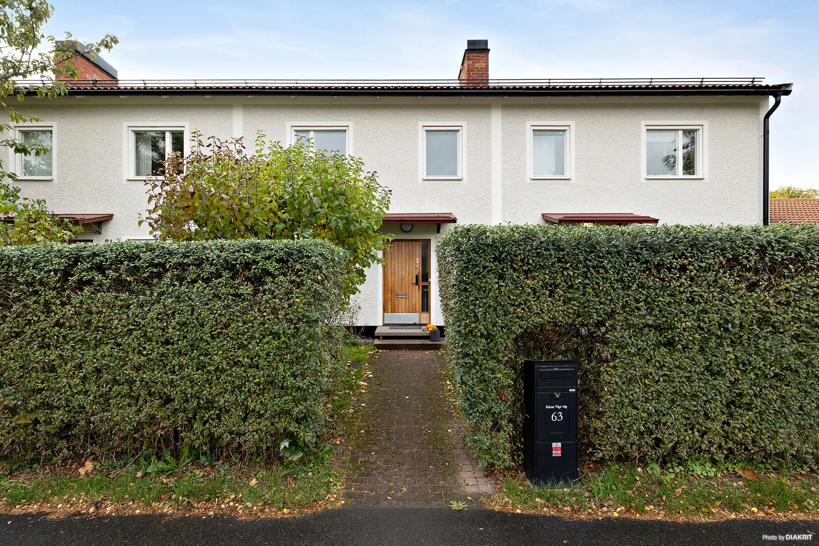 Semi-detached/terraced, Rättar Vigs Väg 63, Vällingby. Photo 1 of 22