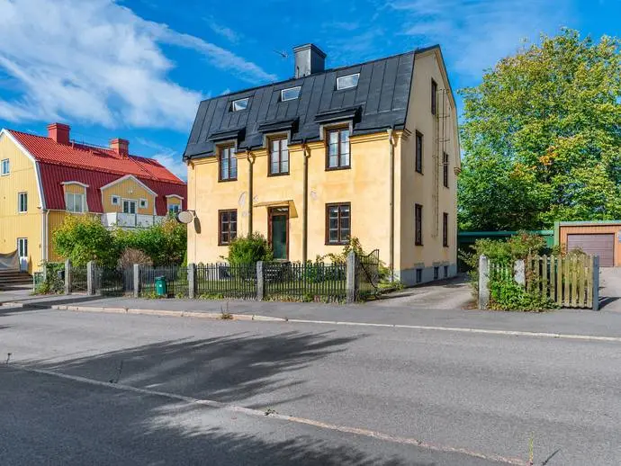 Villa, Styrmansgatan 37. Bild 1 av 5