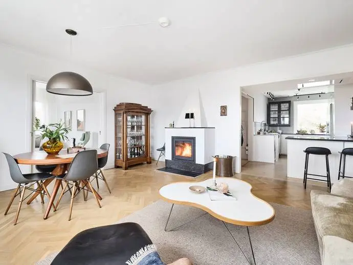 Lägenhet, Narvavägen 34. Bild 1 av 5