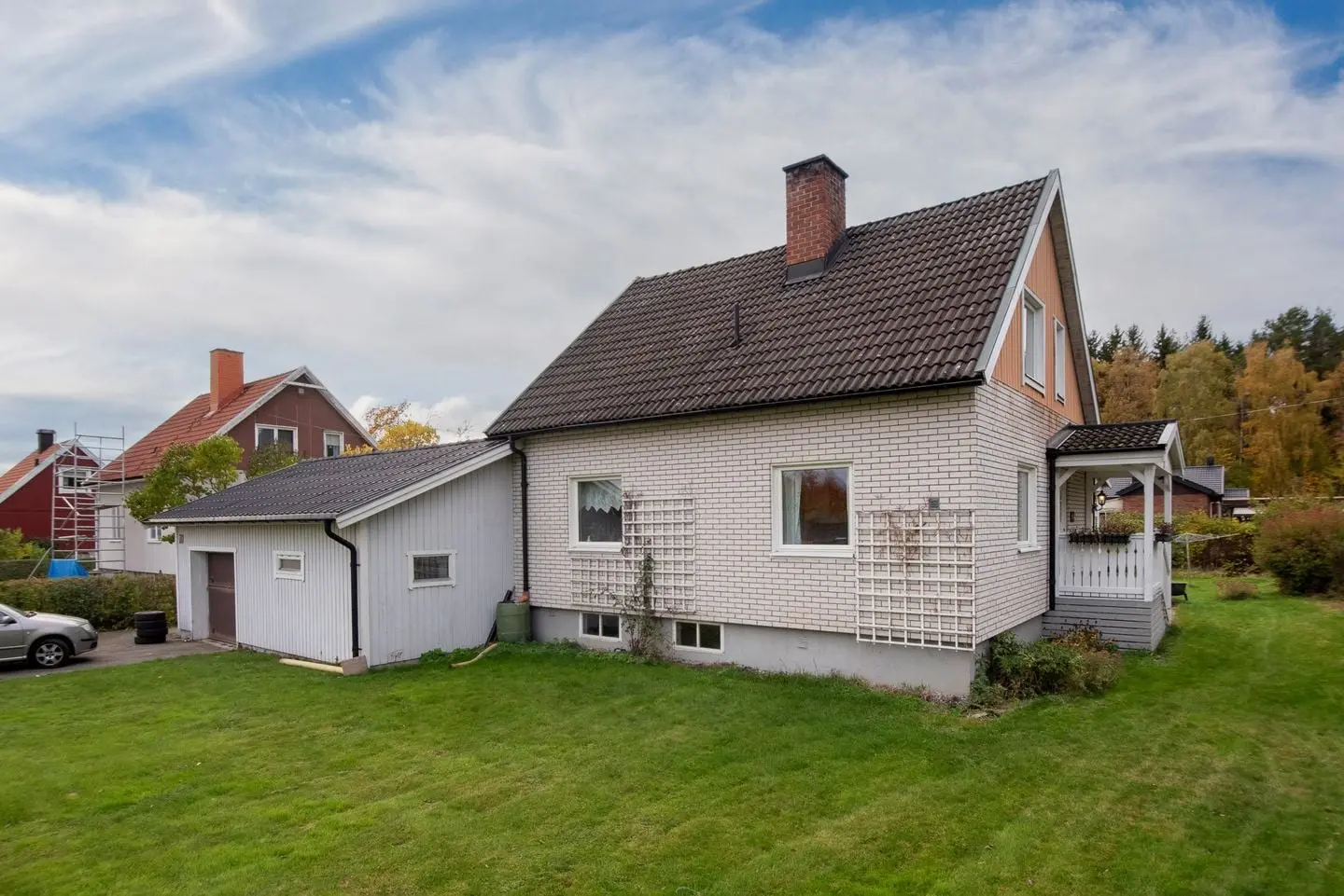 Villa, Havamalsgatan 10, Västerås. Bild 1 av 37
