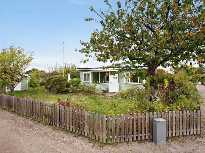 Fritidshus, Cobeagatan 25. Bild 1 av 5