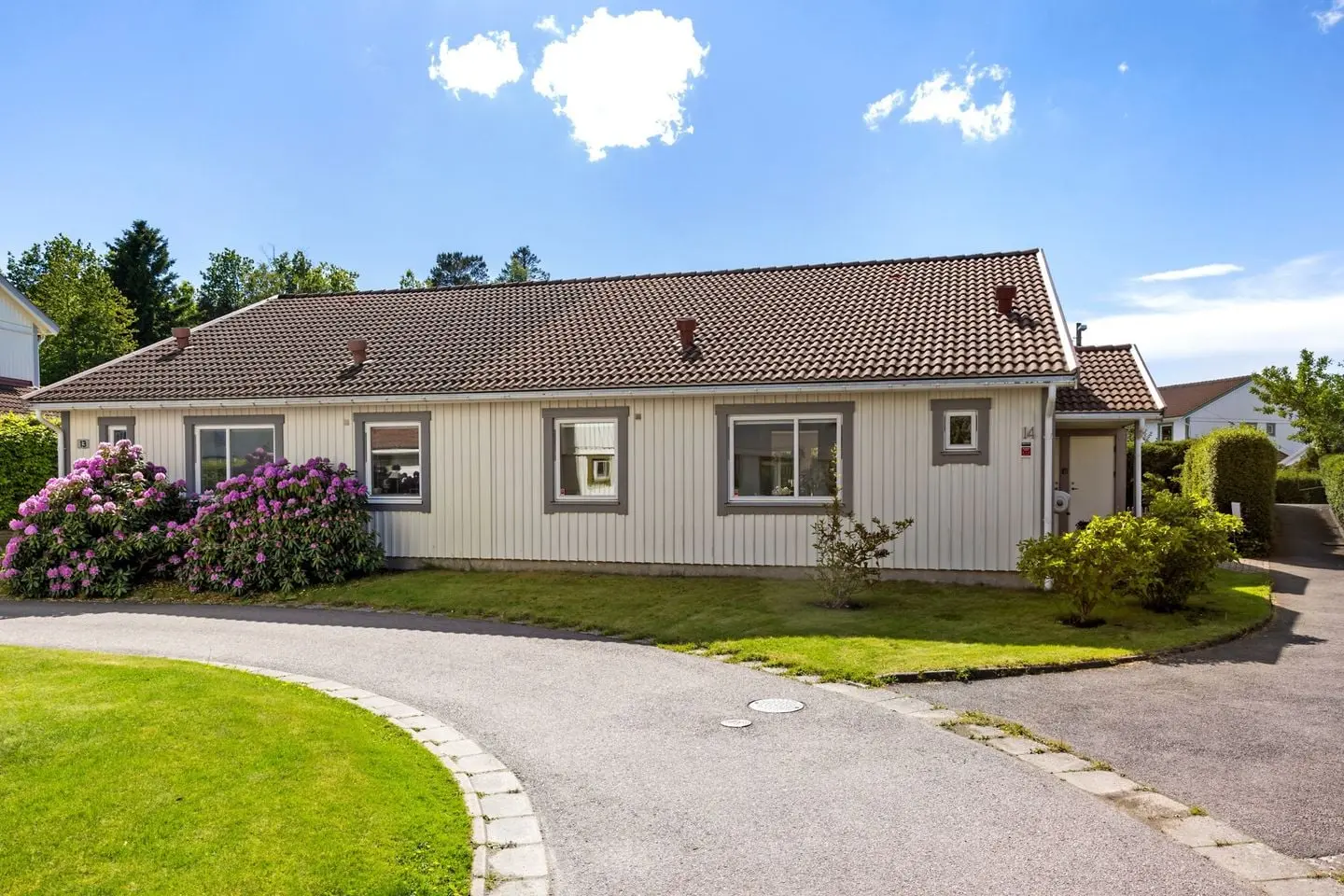 Villa, Brunstorps gärde 14, Göteborg. Bild 1 av 26