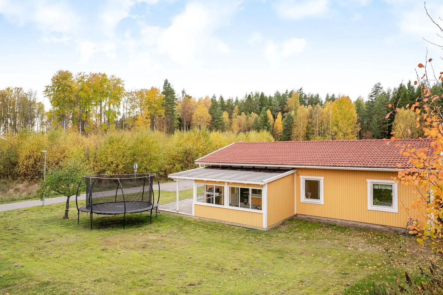 Lägenhet, Almquists väg 15, Nyköping. Bild 1 av 28