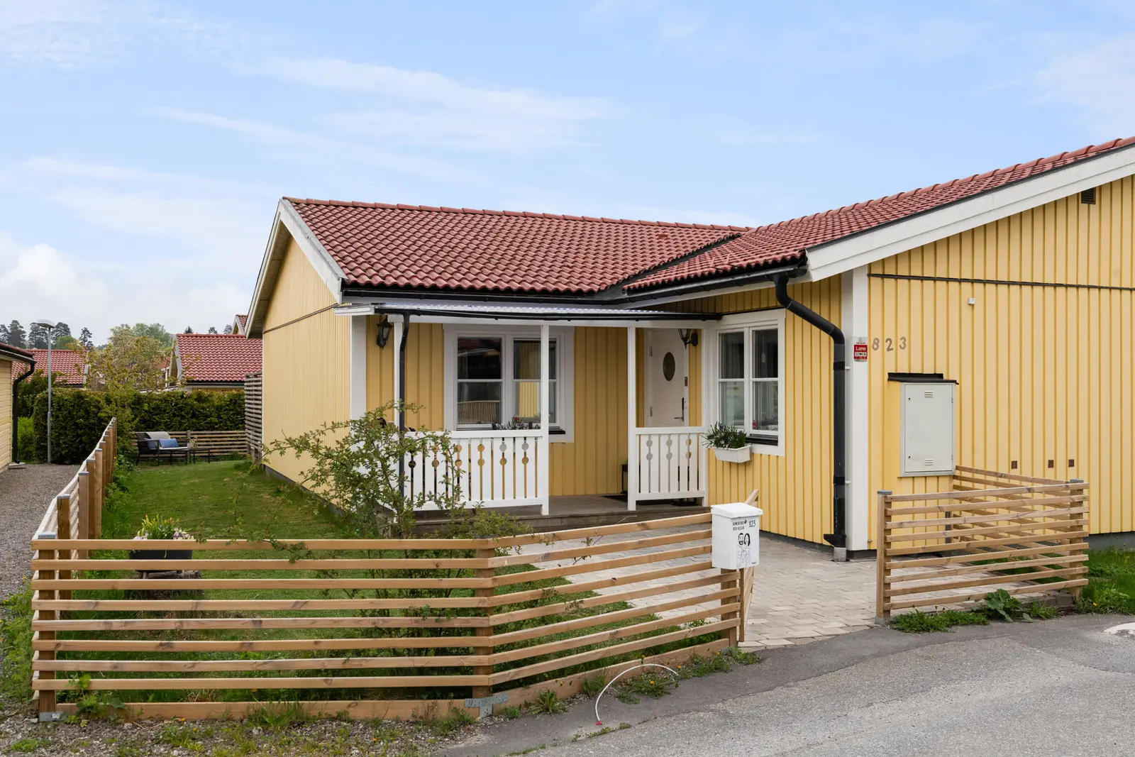 Image 1 of 32 of Järnåldersringen 823