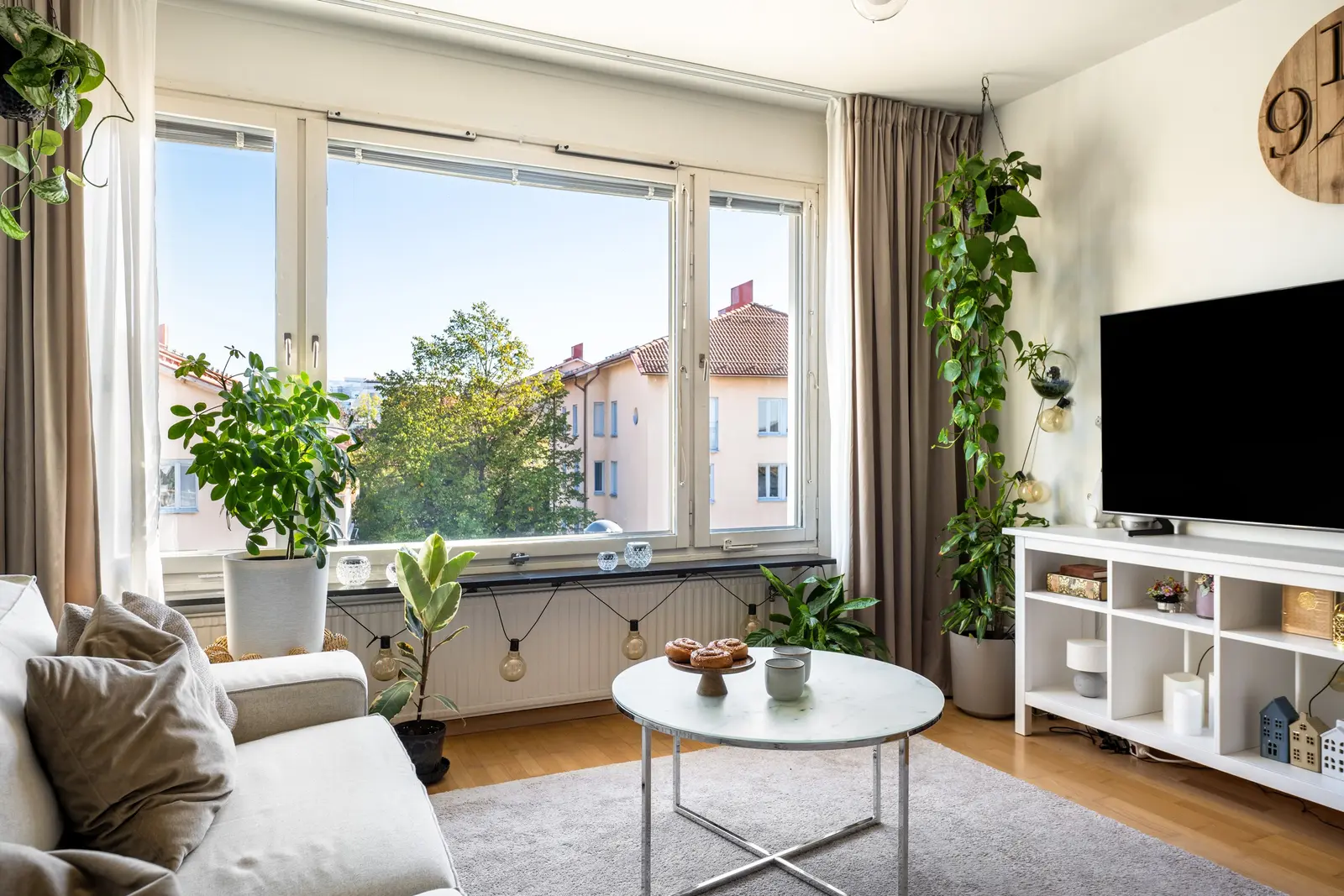Lägenhet, Albygatan 127, Sundbyberg. Bild 1 av 22