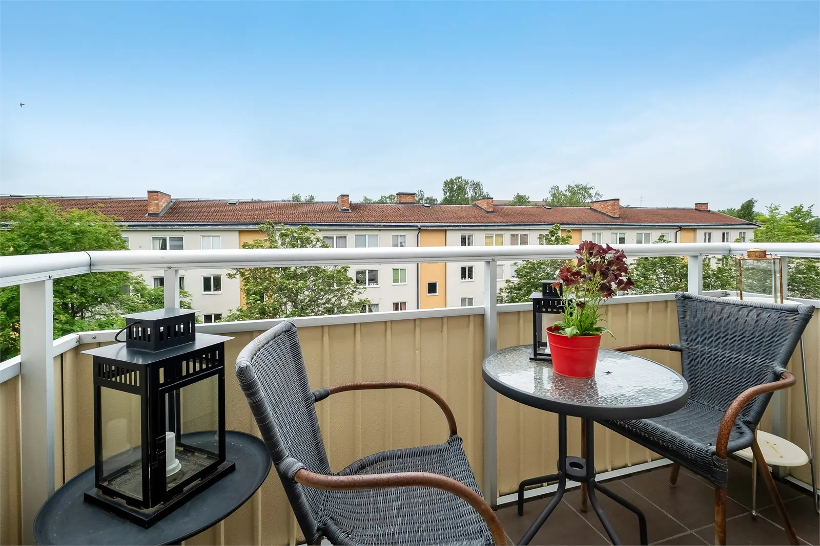 Apartment, Bjursätragatan 110, Stockholm. Photo 1 of 5