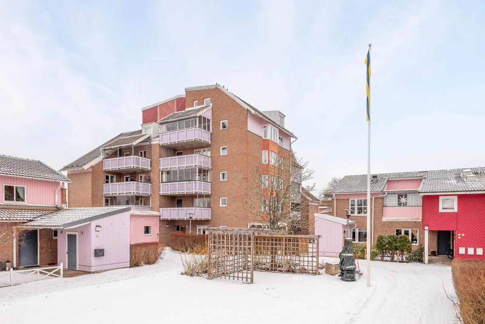 Bild 1 av 31 på Senapsvägen 83