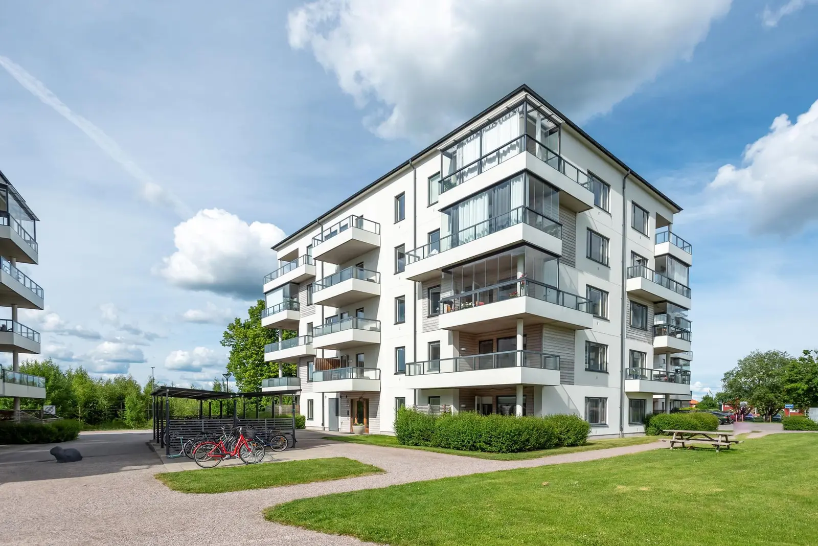 Lägenhet, Björkmansgatan 10, Örebro. Bild 1 av 26