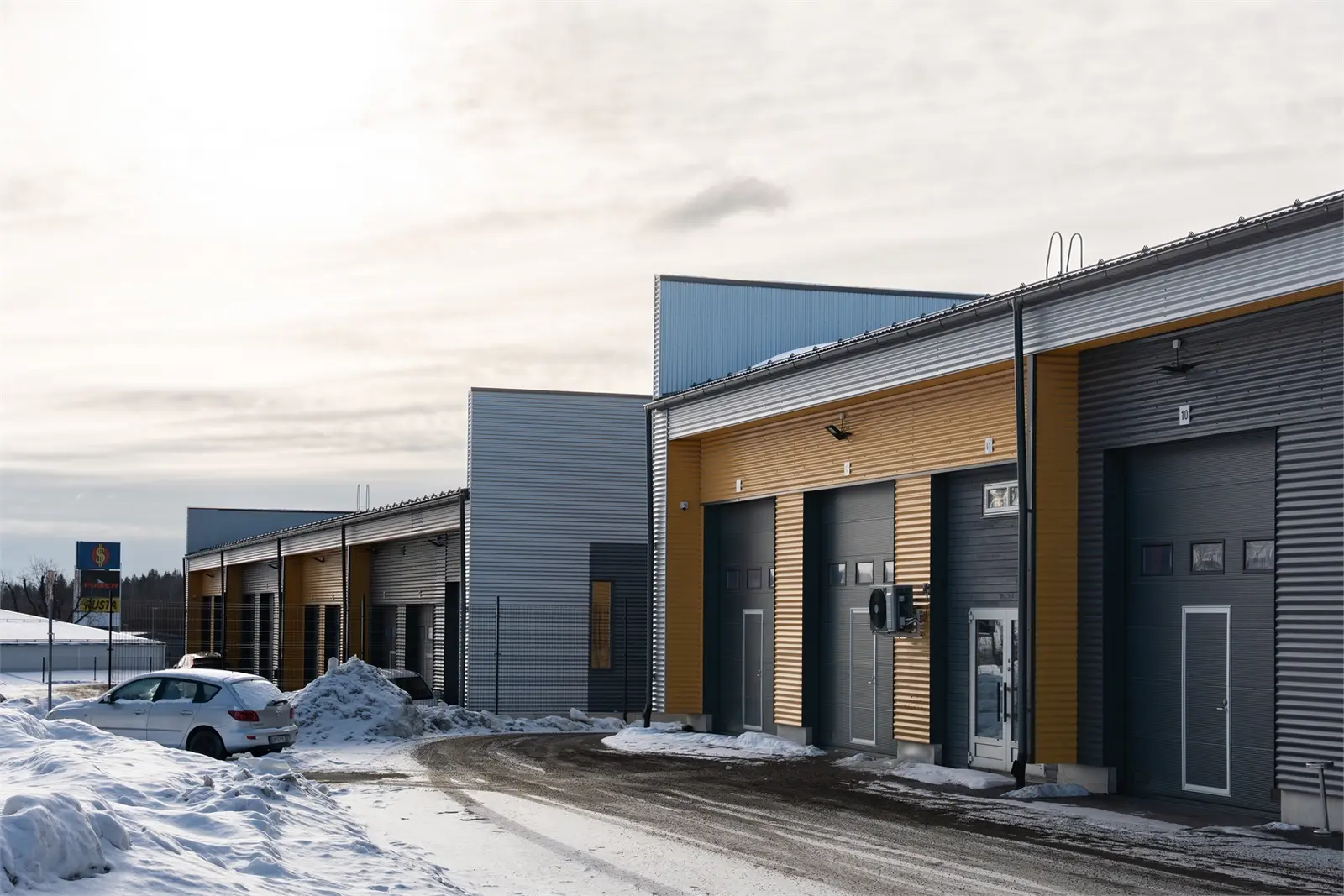 Lägenhet, HALLSTA GÅRDSGATA 20, Västerås. Bild 1 av 11