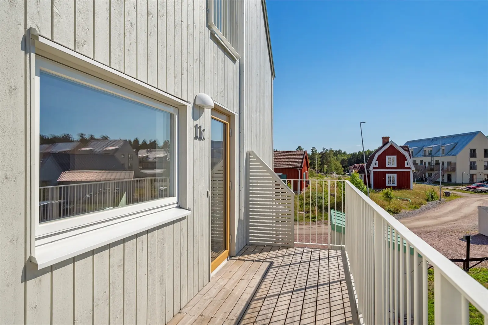 Bild 1 av 5 på Myrmans Väg 11C