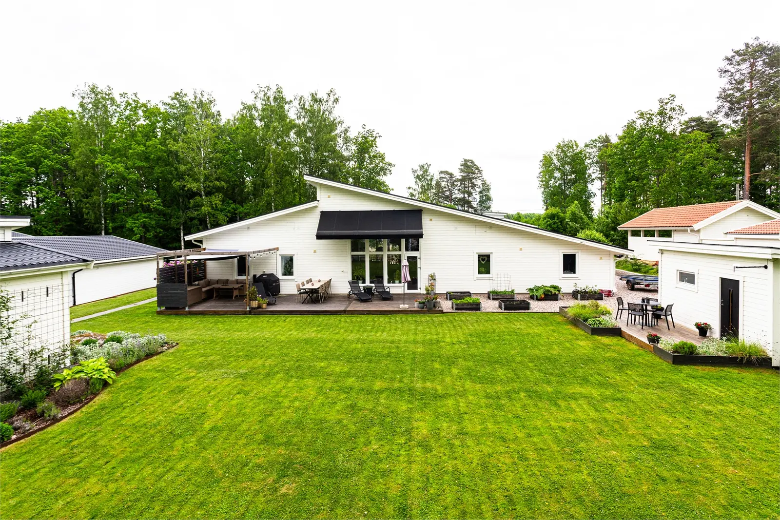 Villa, Sandviksvägen 3, Kungsör. Bild 1 av 5